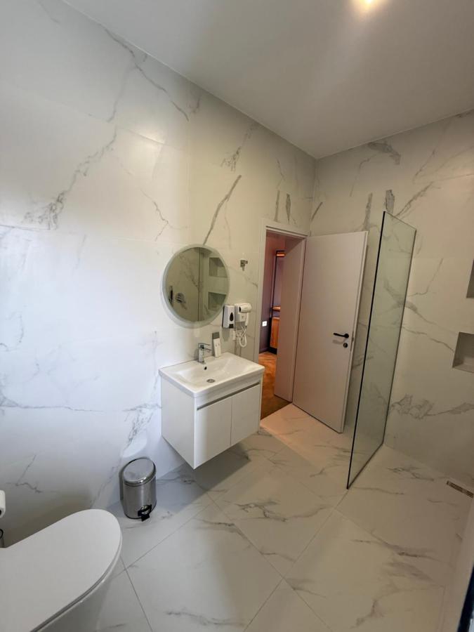 Hotel OMW Vore — Bathrooms