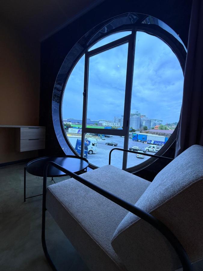 Hotel OMW Vore — Details